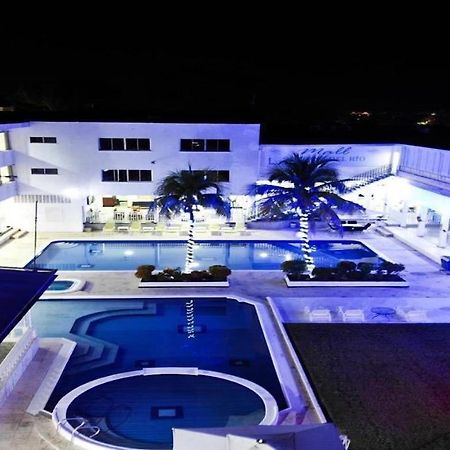 Hotel Mall Santana Del Rio ラ・ドラダ エクステリア 写真