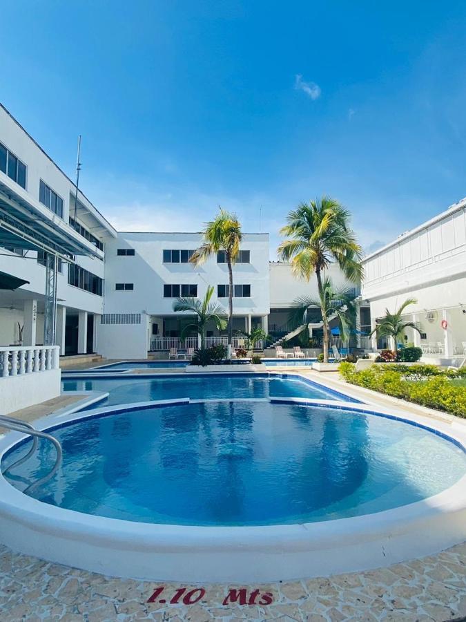 Hotel Mall Santana Del Rio ラ・ドラダ エクステリア 写真