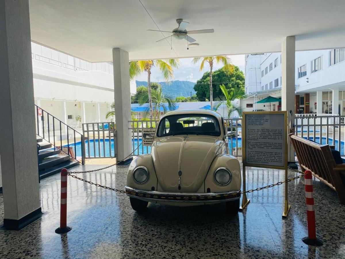 Hotel Mall Santana Del Rio ラ・ドラダ エクステリア 写真