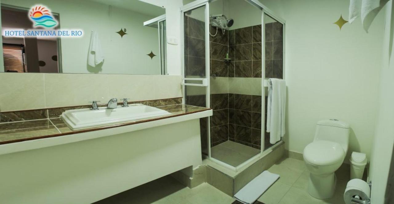 Hotel Mall Santana Del Rio ラ・ドラダ エクステリア 写真